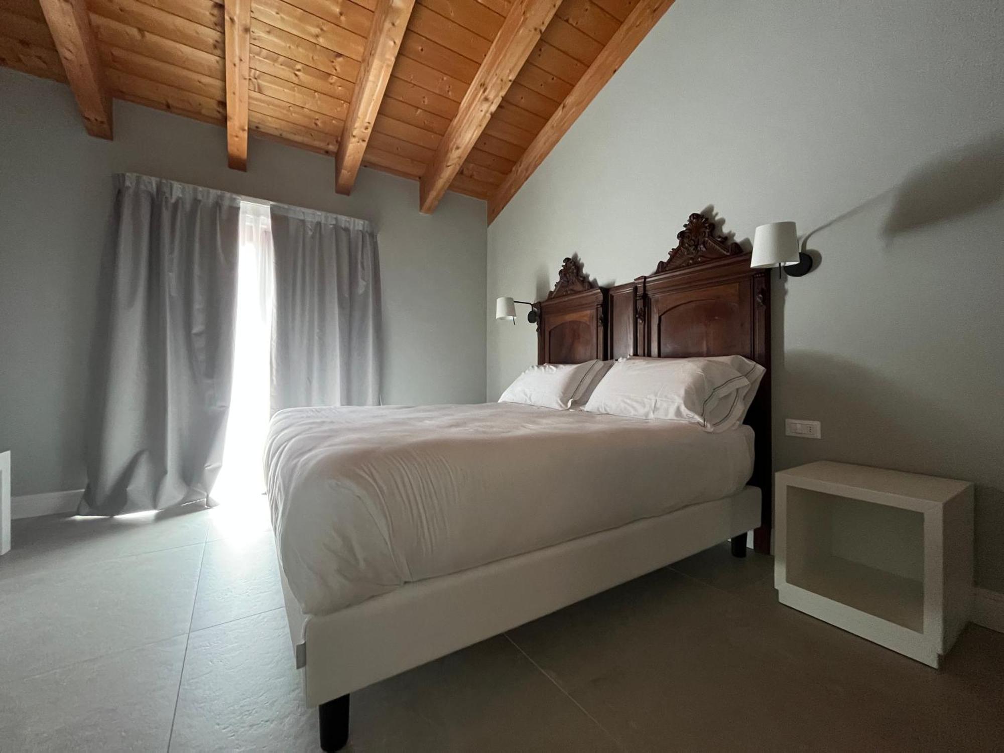 לאזיסה Agriturismo La Rondinella מראה חיצוני תמונה