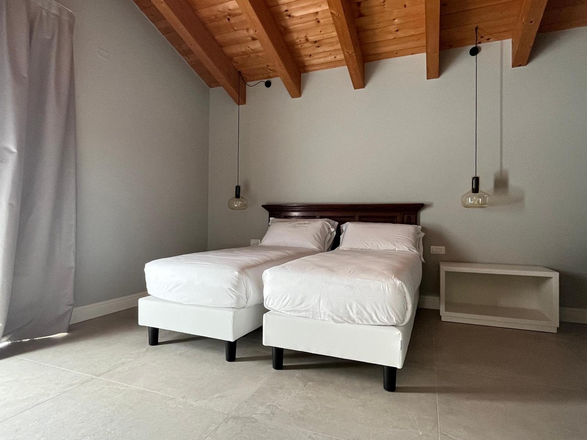 לאזיסה Agriturismo La Rondinella מראה חיצוני תמונה