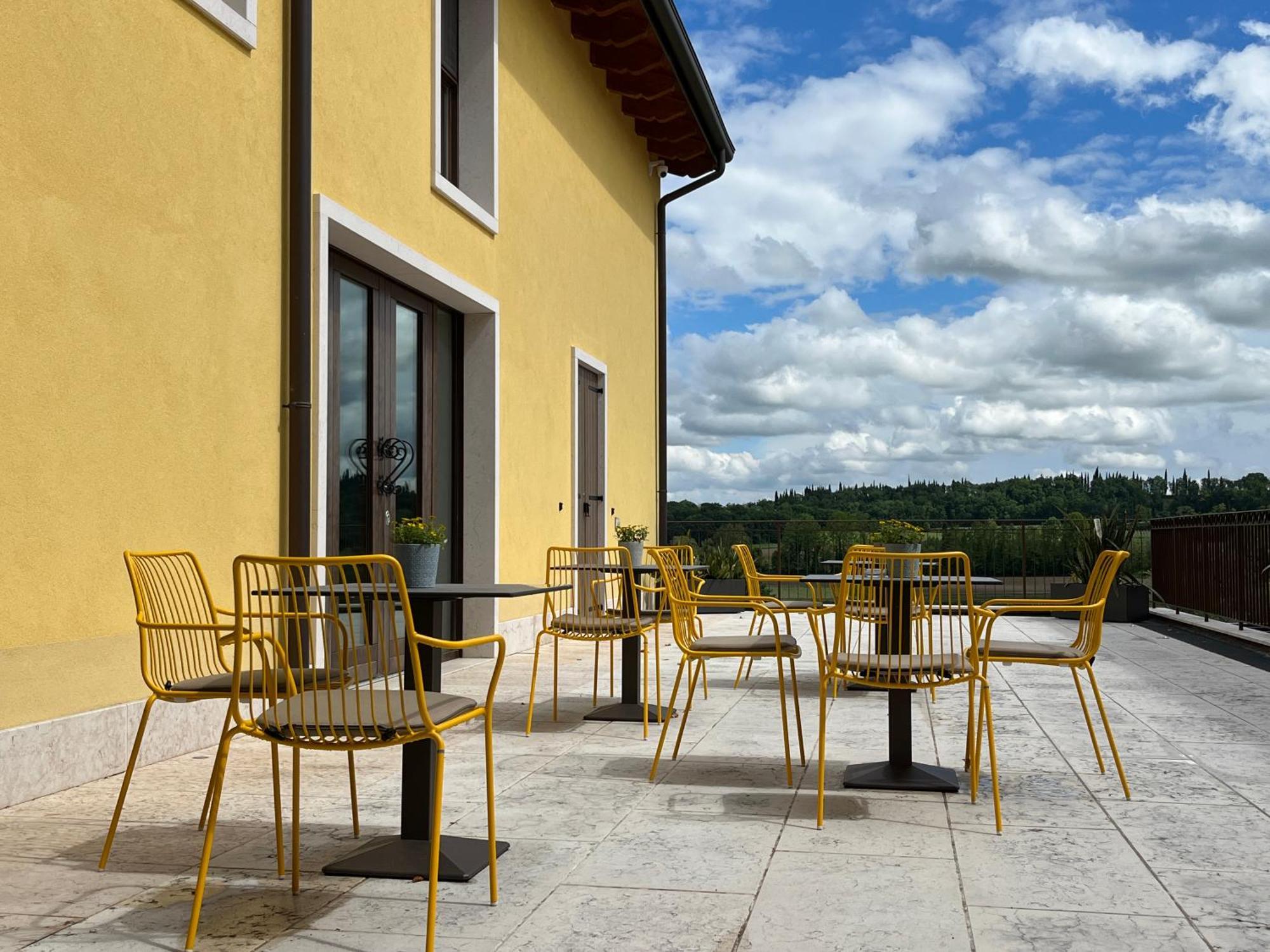 לאזיסה Agriturismo La Rondinella מראה חיצוני תמונה